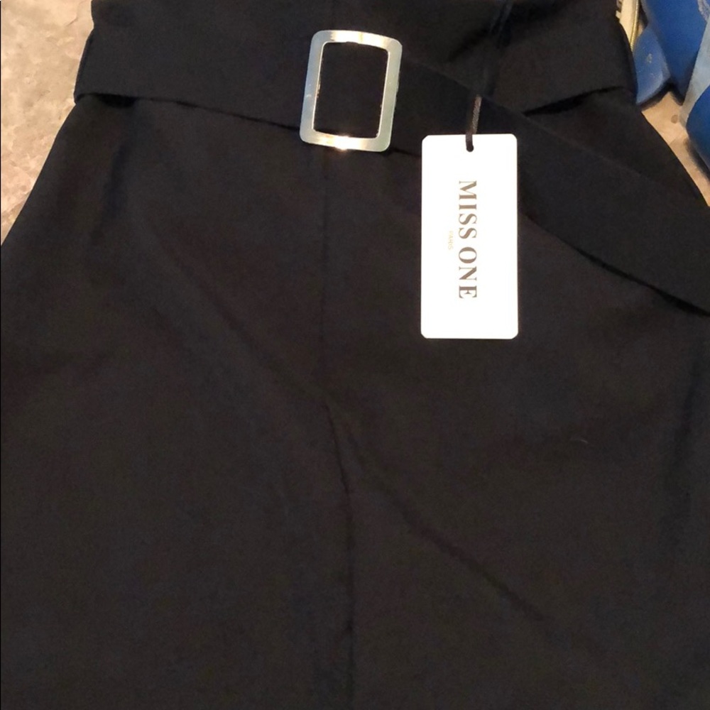 Black skirt size small but extra small